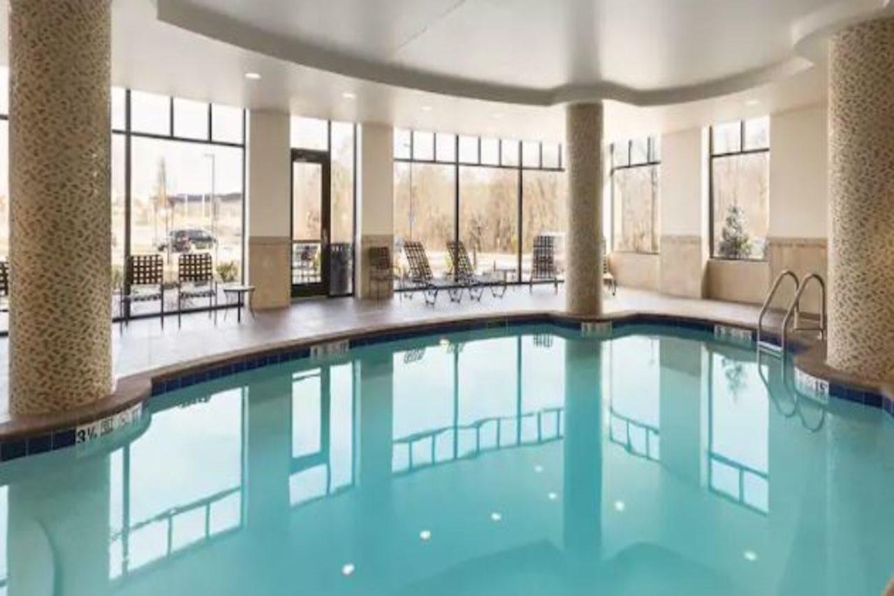 Hilton Garden Inn Wallingford/Meriden Bagian luar foto