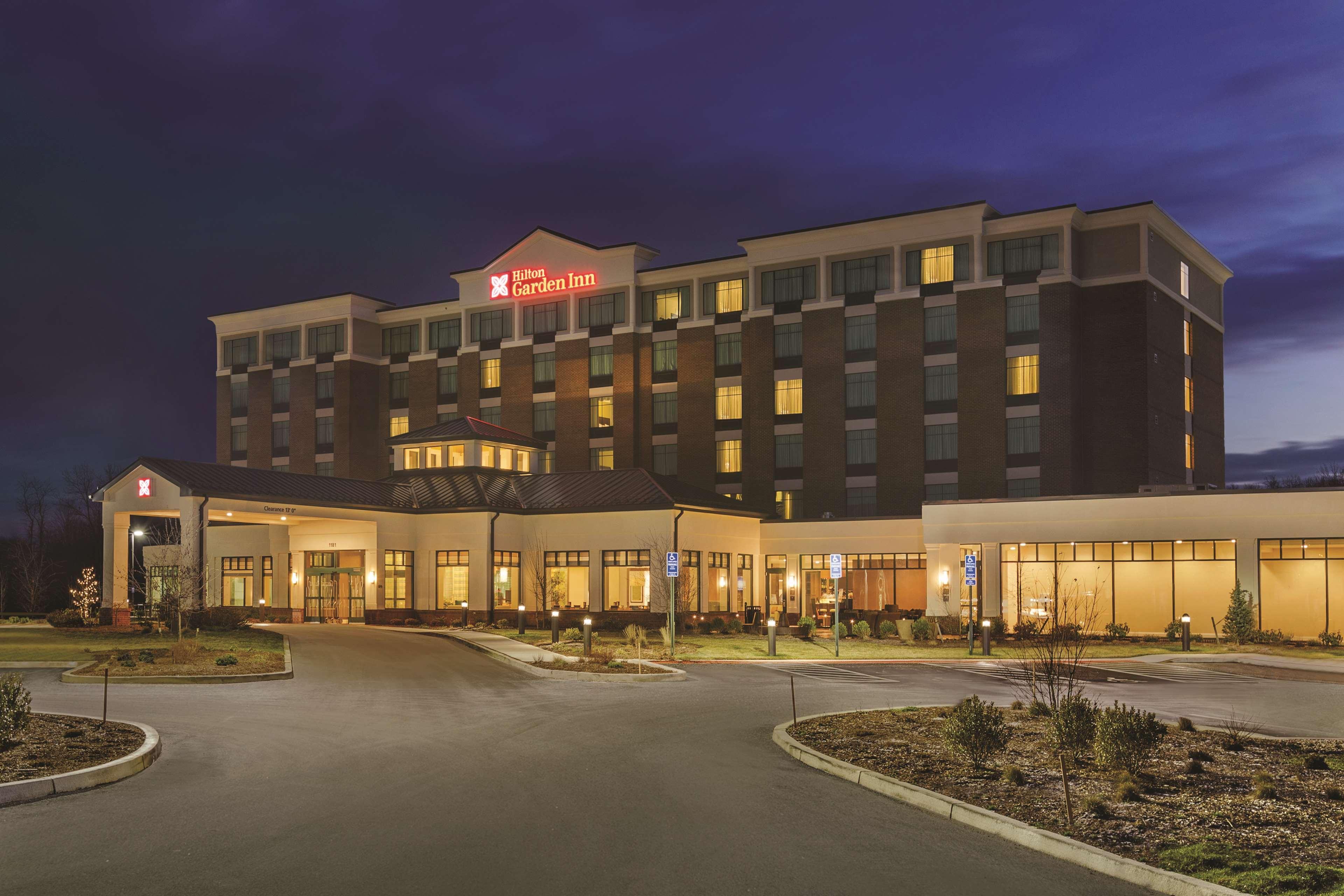 Hilton Garden Inn Wallingford/Meriden Bagian luar foto