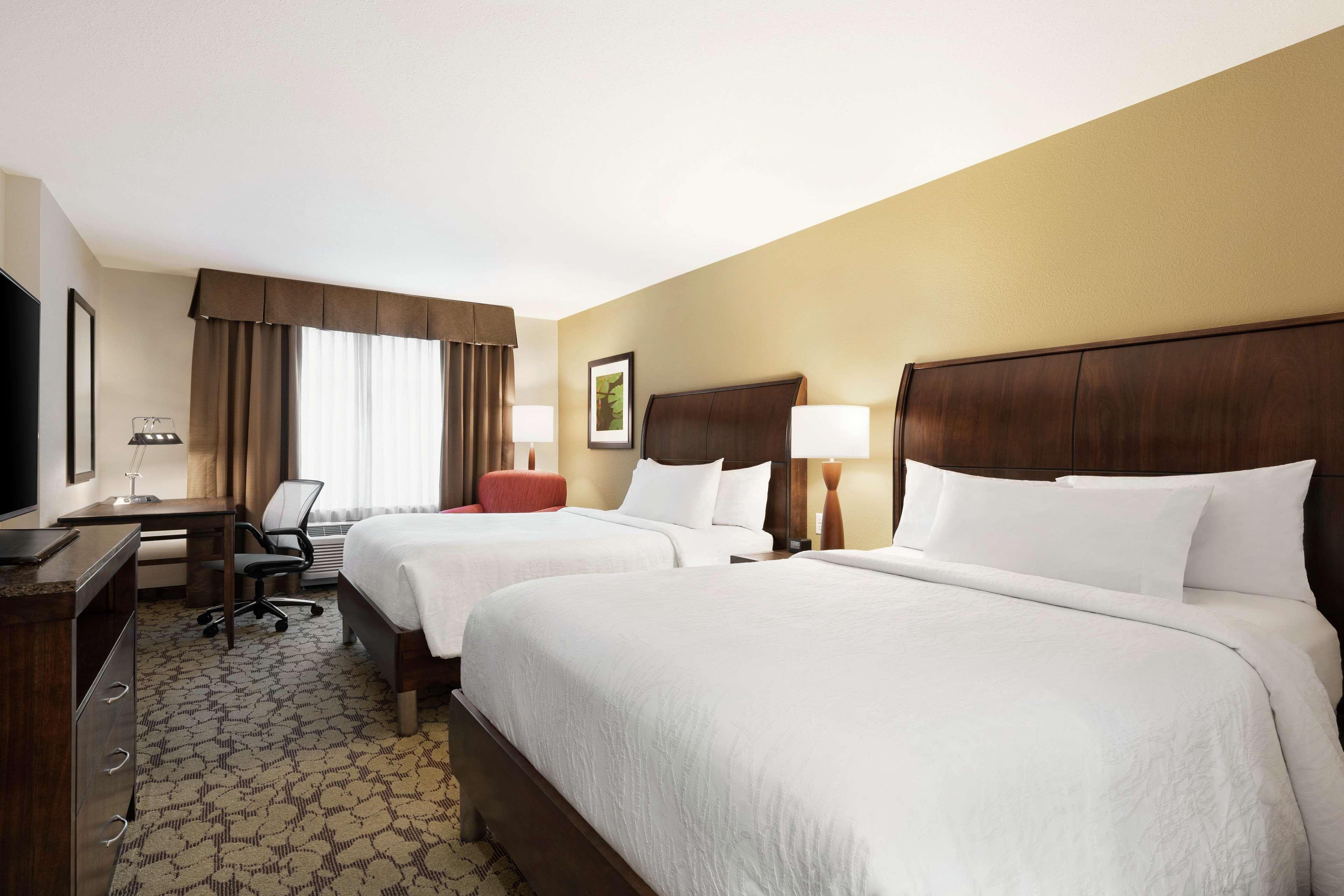 Hilton Garden Inn Wallingford/Meriden Bagian luar foto