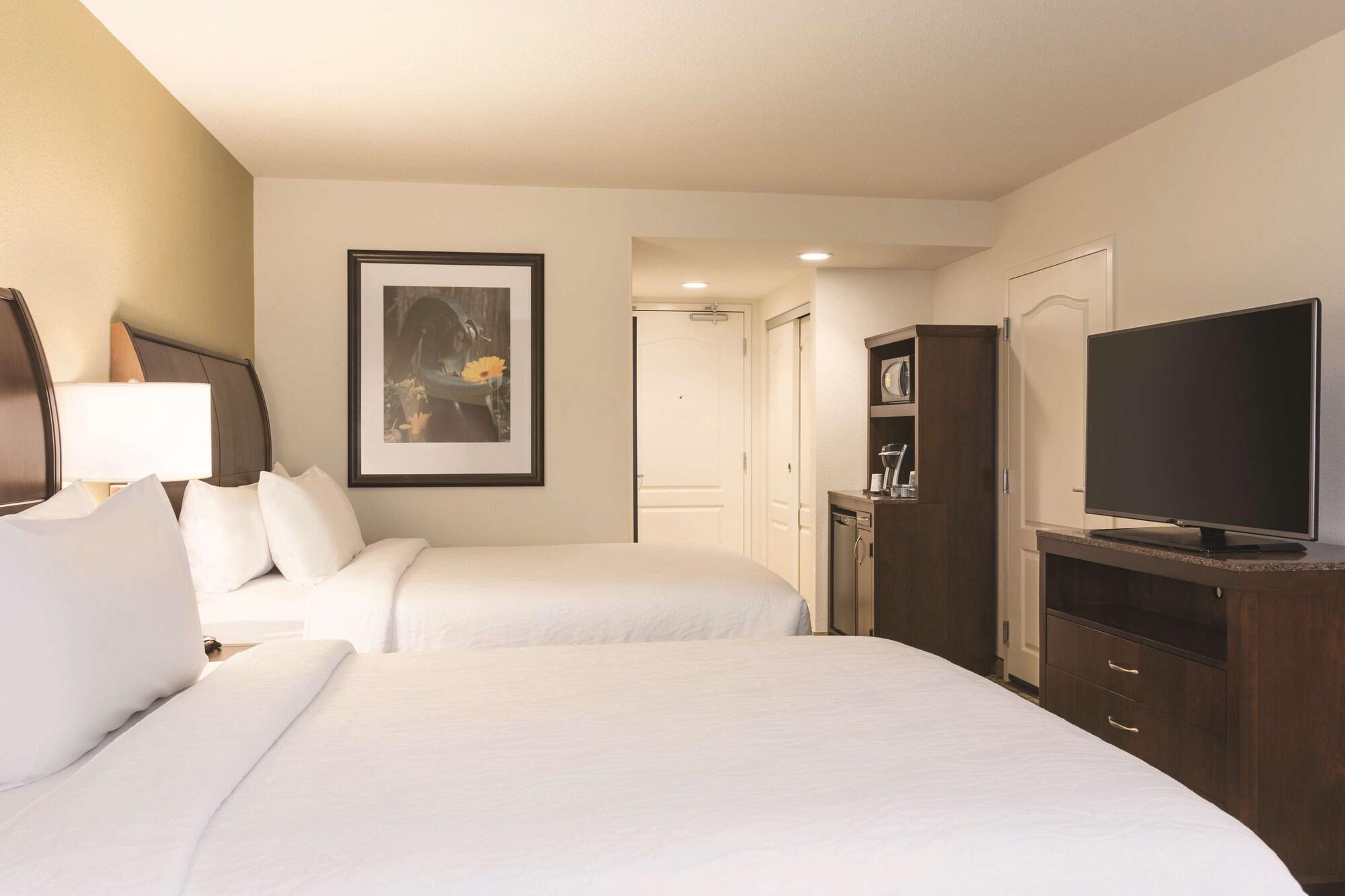 Hilton Garden Inn Wallingford/Meriden Bagian luar foto