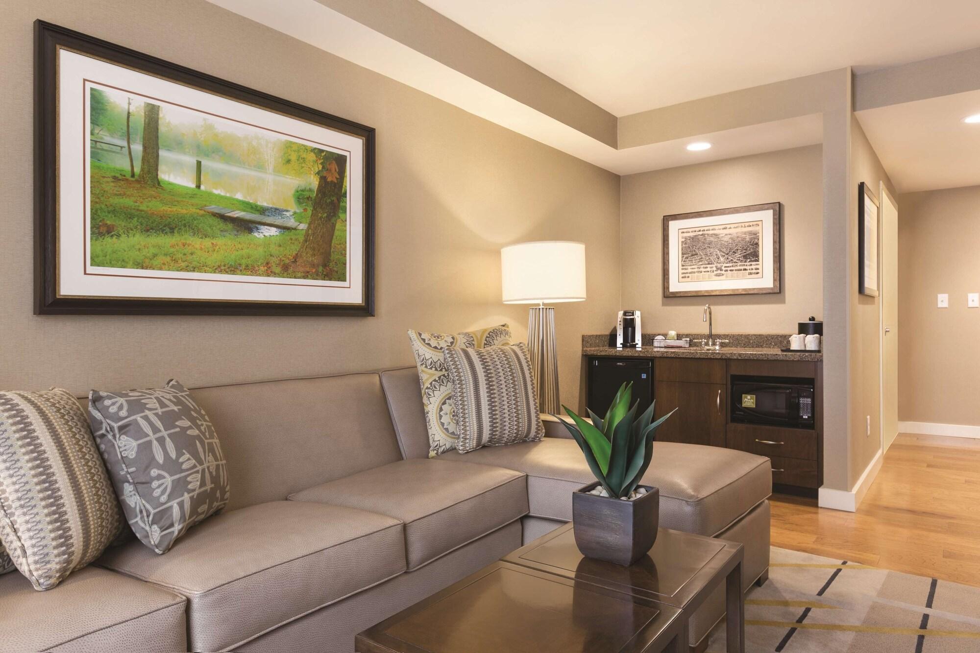 Hilton Garden Inn Wallingford/Meriden Bagian luar foto