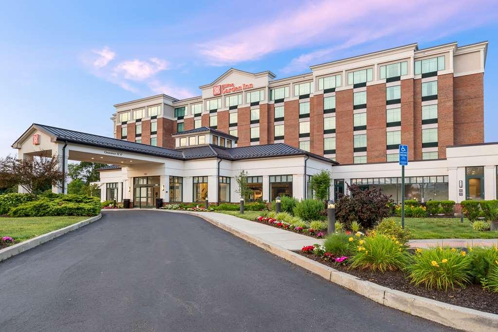 Hilton Garden Inn Wallingford/Meriden Bagian luar foto