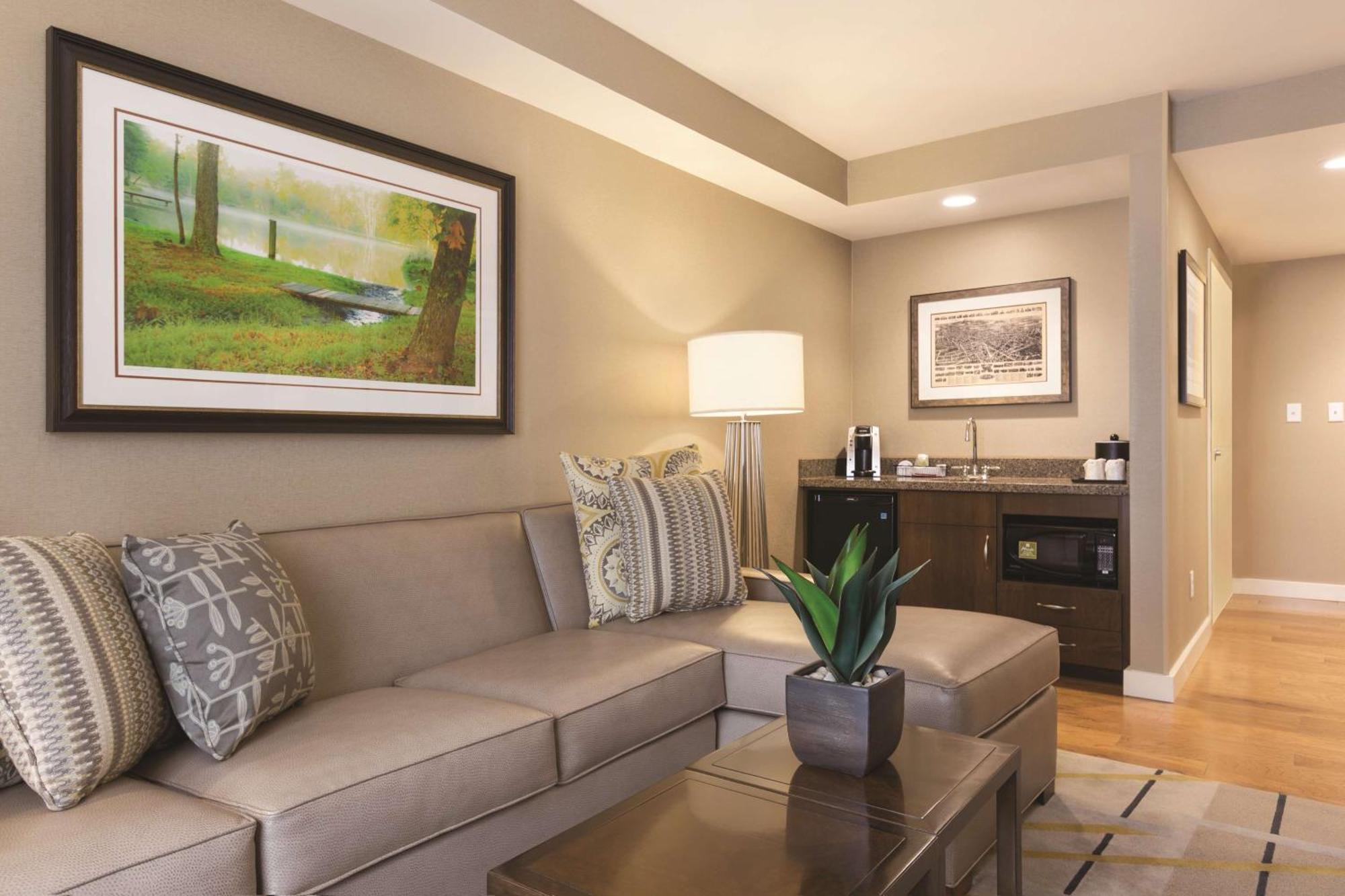 Hilton Garden Inn Wallingford/Meriden Bagian luar foto