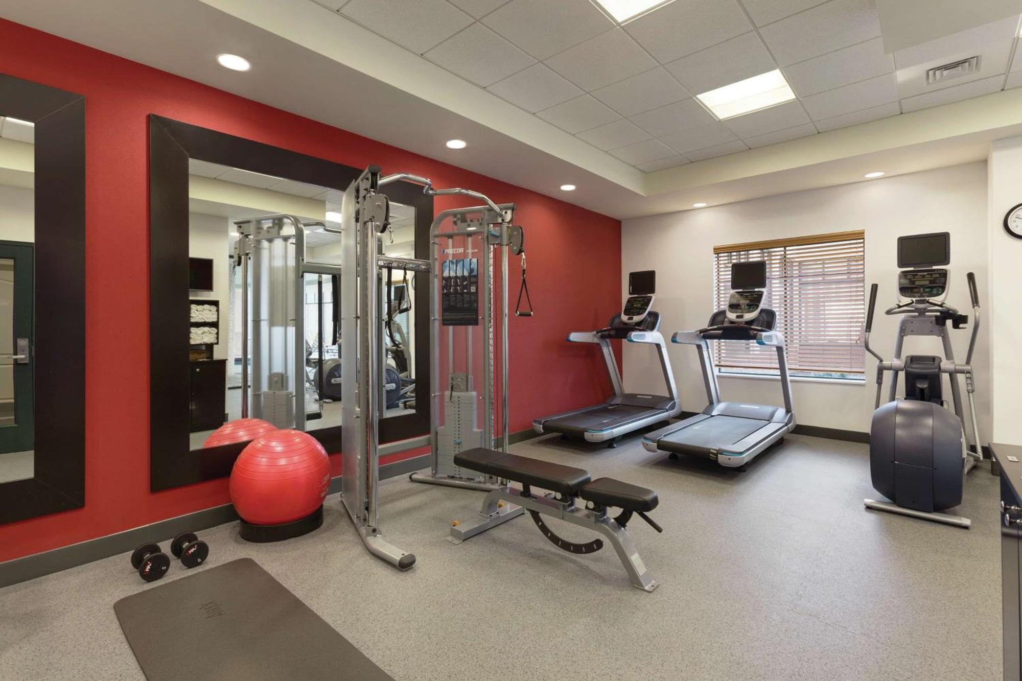 Hilton Garden Inn Wallingford/Meriden Bagian luar foto