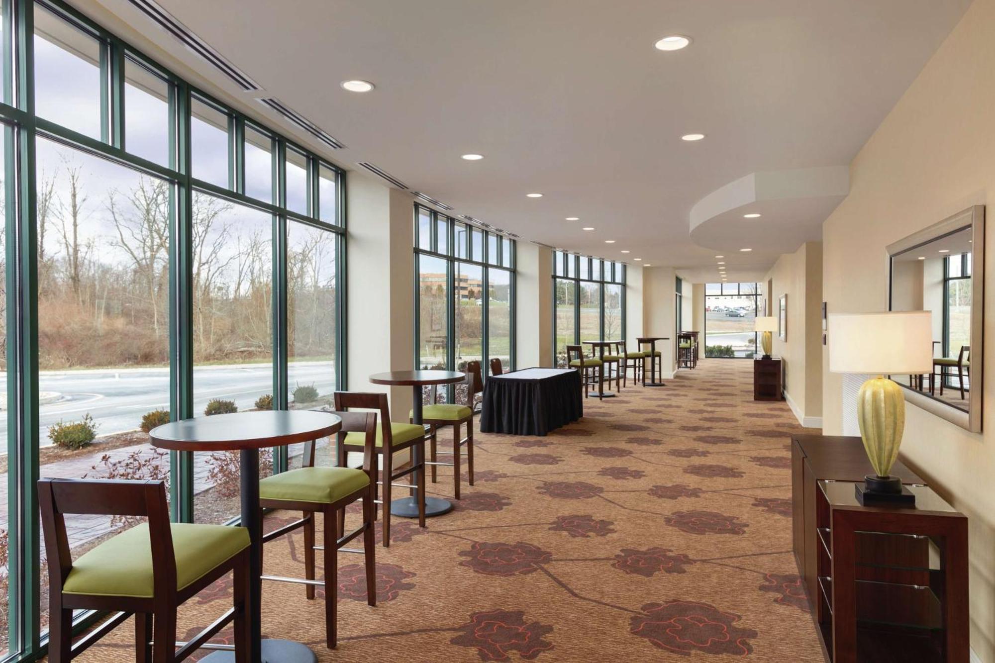 Hilton Garden Inn Wallingford/Meriden Bagian luar foto